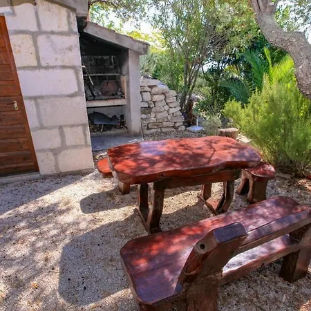 Apartament Vila Pinet *
